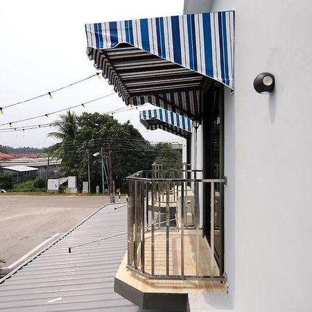Oyo 778 Bmw 2 Hotel Muar Exteriér fotografie