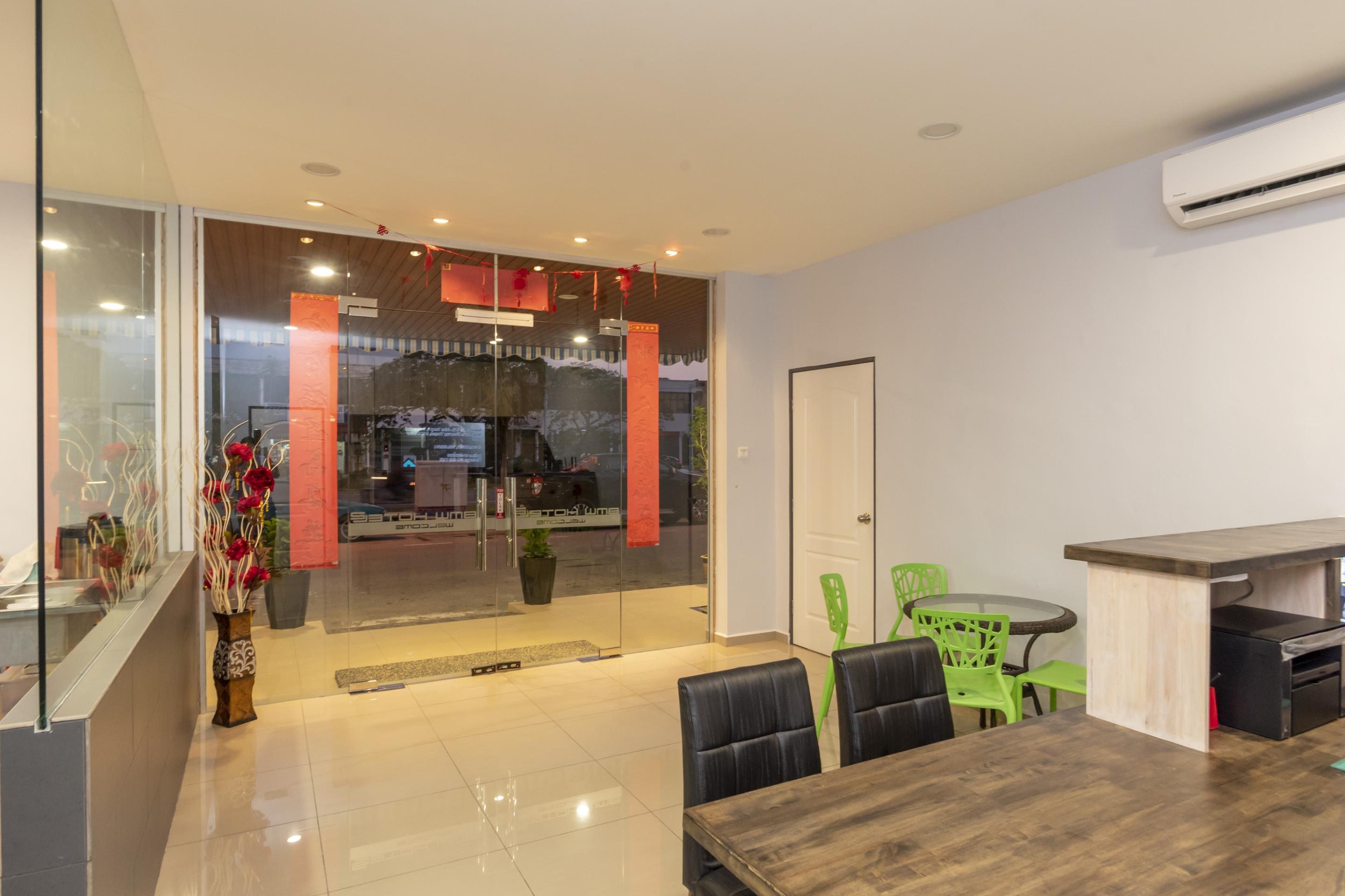 Oyo 778 Bmw 2 Hotel Muar Exteriér fotografie