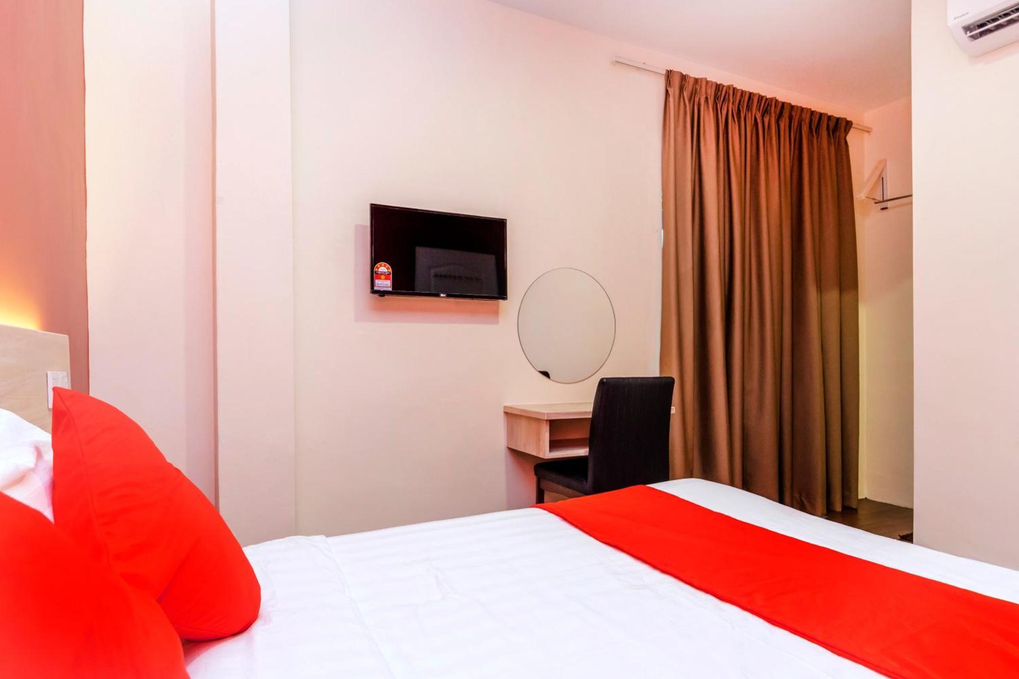 Oyo 778 Bmw 2 Hotel Muar Exteriér fotografie