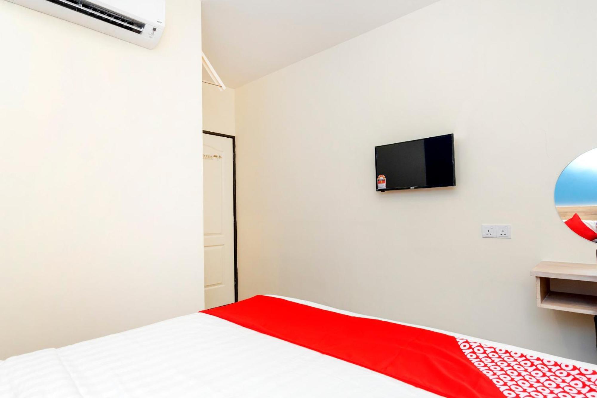 Oyo 778 Bmw 2 Hotel Muar Exteriér fotografie